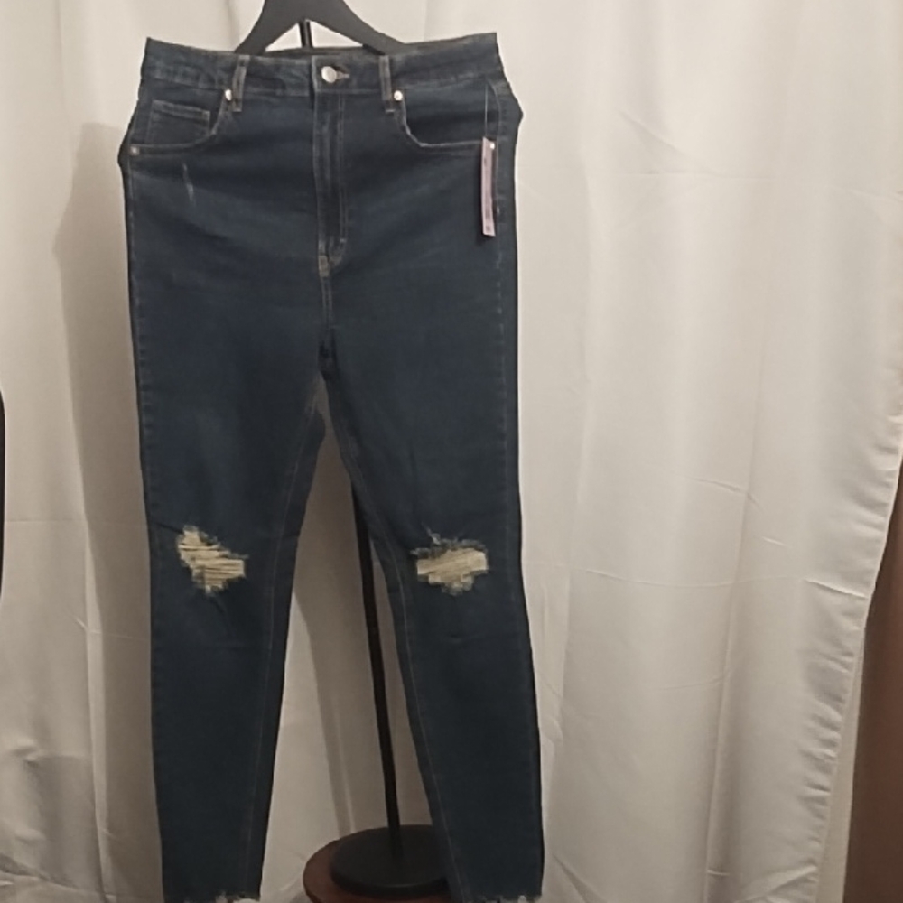 Women's Distressed Blue Jeans